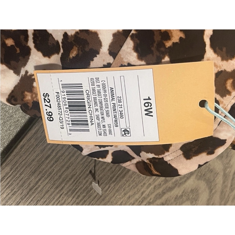 Kona Sol Leopard Print Swim Top - Picture 3 of 6